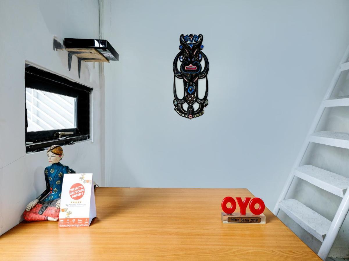 Oyo 90325 Pondok Dnayu Syariah Jarakan Exterior foto
